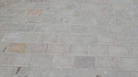 Kandla White / Beige
