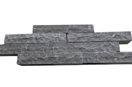 basalt gekloven 30x5x5 Basalt 30x5x5 Gekloven , verouderd 66.67st/m²