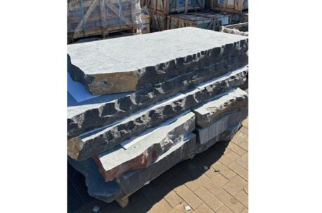 Stapsteen -trap H51 +/- 90-200 x 60-120 x 15cm 