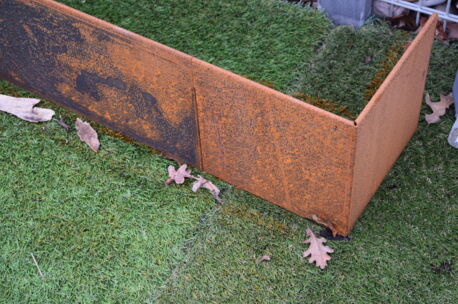 DSC_1087 CorTen staal flexline hoek 24 cm hoog incl 4 nagels
