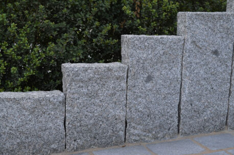 100x8x25 (G41) gekloven, gebikt