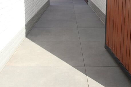 Solido Ceramica Cittadella taupe_8 (1) 90x90x3 solido ceramica 3.0 Cittadella Taupe SB18a gerect.
